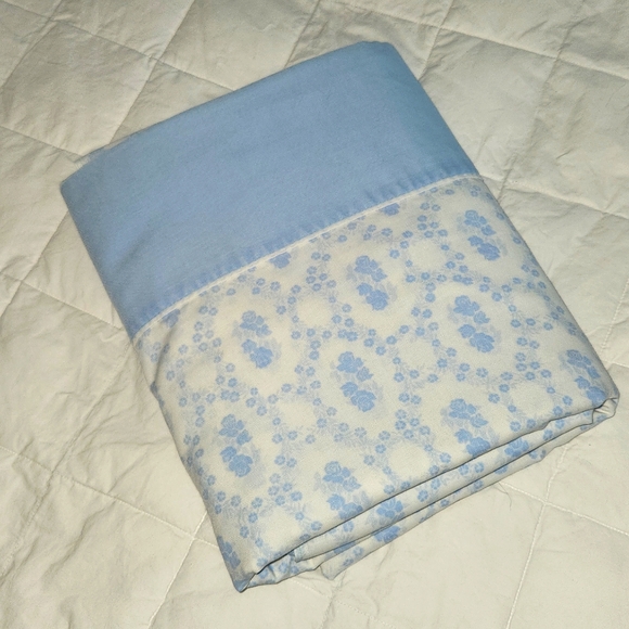 Shabby Chic Twin Flat Sheet - Picture 1 of 3